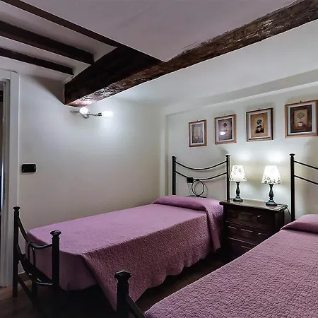 Apartment Tornabuoni Charme Florence