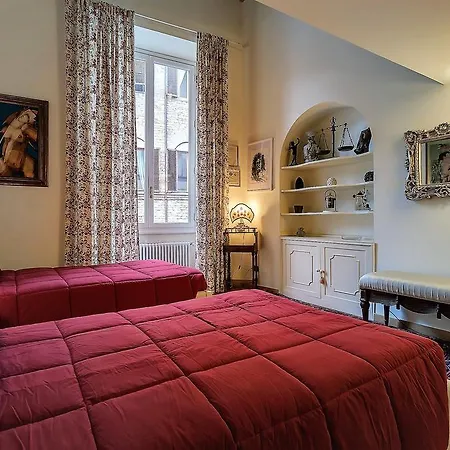 Apartment Tornabuoni Charme
