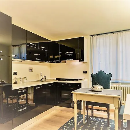 Apartment Tornabuoni Charme Florence